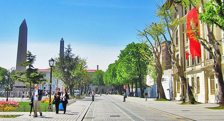Divan Yolu